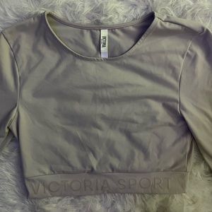 Victoria Sport- Cropped long sleeve